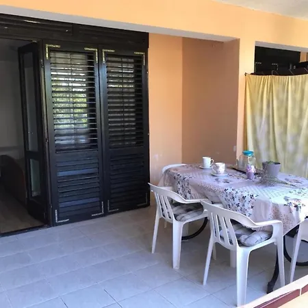 아파트 In With Terrace, Air Conditioning, Wi-fi