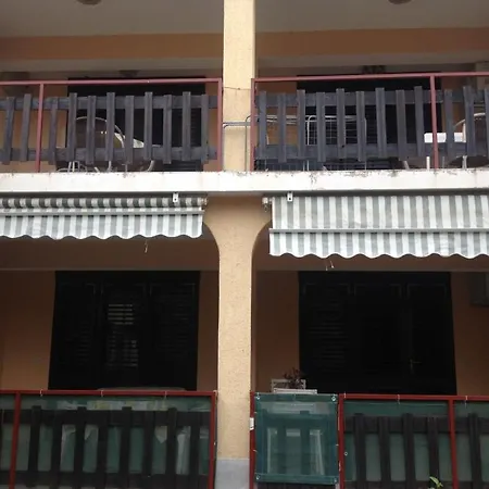 In With Terrace, Air Conditioning, Wi-fi